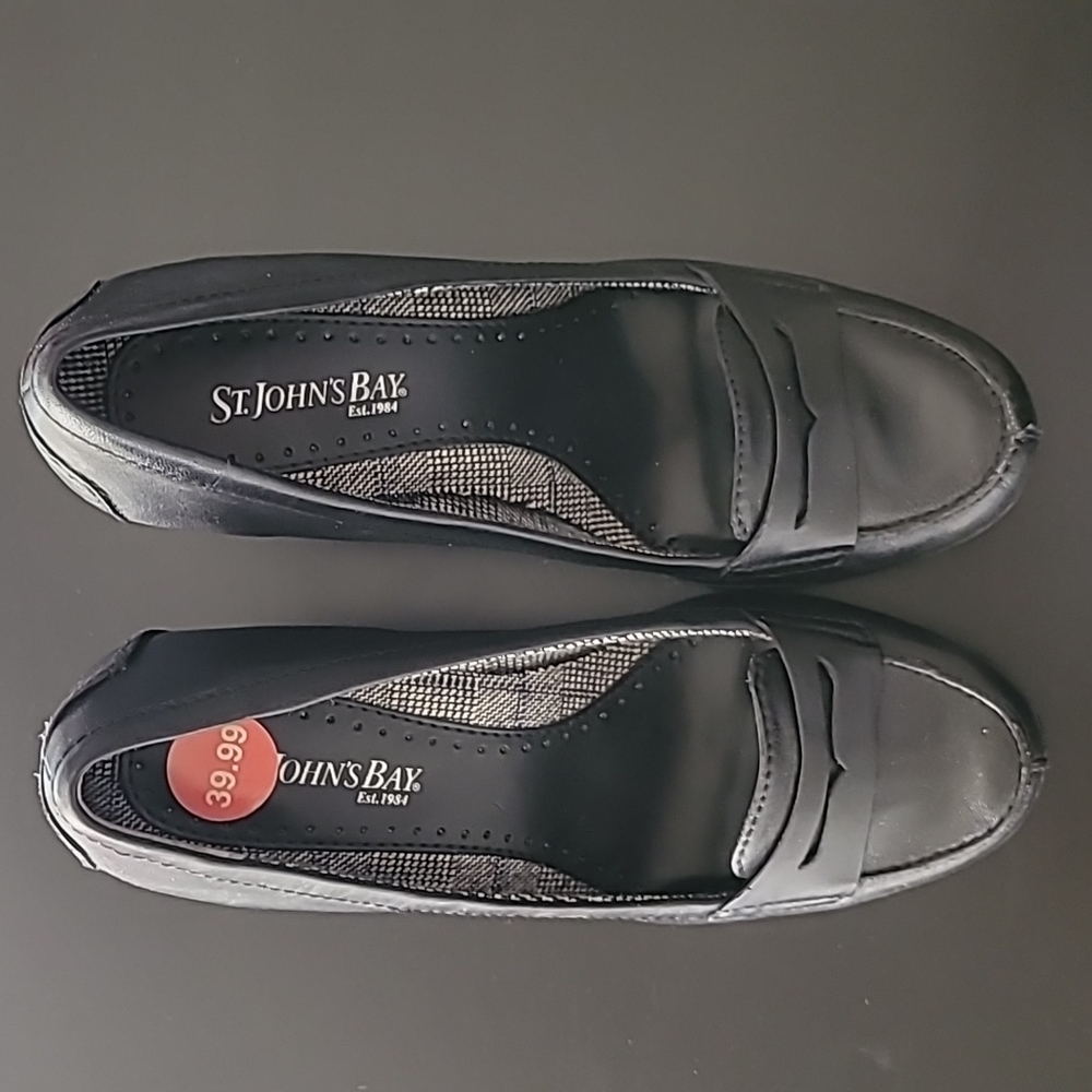 St. John's Bay Black Heels